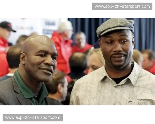 重炮与尊严的终极博弈：刘易斯vs霍利菲尔德，重量级黄金时代的最后一座丰碑